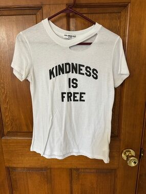 Sub_Urban Riot White 'Kindness Is Free' Short Sleeve Tee